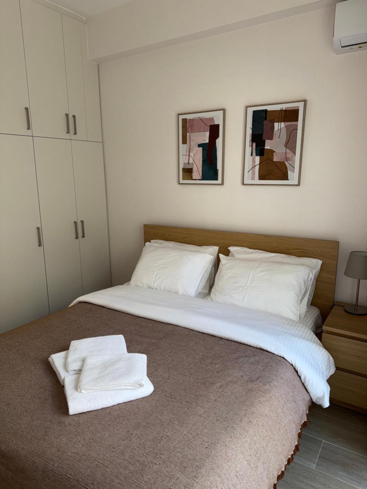 2 Bedrooms * Piraeus